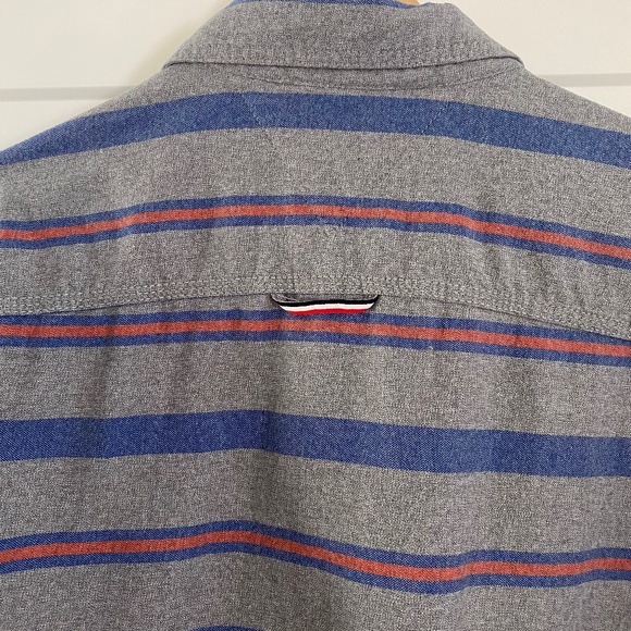 Men's Tommy Hilfiger Button Down - NWOT - Picture 5 of 9